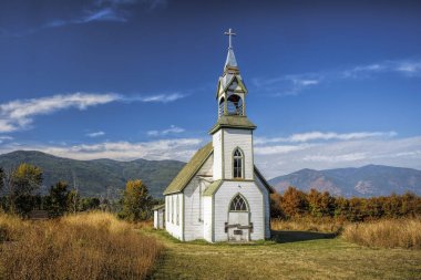 Kanada'da eski kilise.
