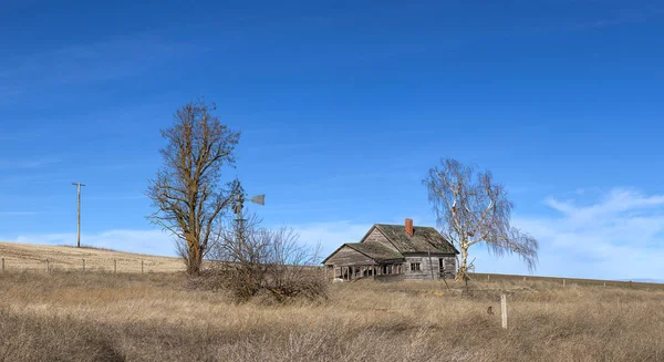 Panorama of abandoned farm house. — Stock Photo, Image