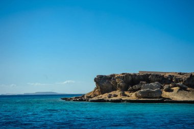 dağ deniz mavi gökyüzü mavi