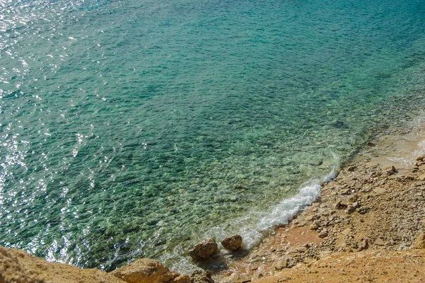 绿松石海和石头 — 图库照片