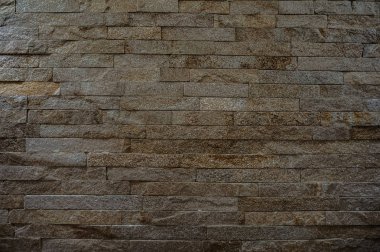 Yaşlı taş taş tuğla kiremit duvar 