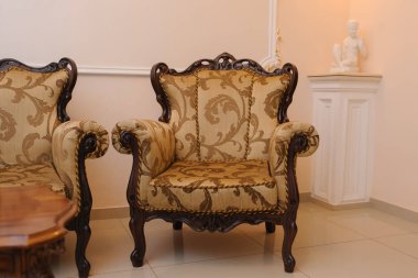 kanepe Brown Royal klasik tarzı