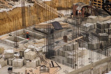 Yapı sürecinde şantiye