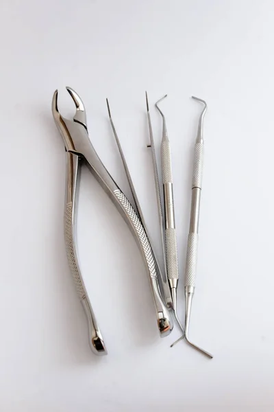 Outils médicaux dentaires — Photo