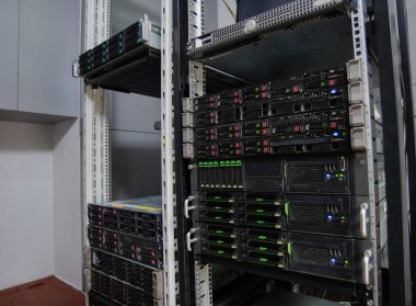 datacenter Server odasında.