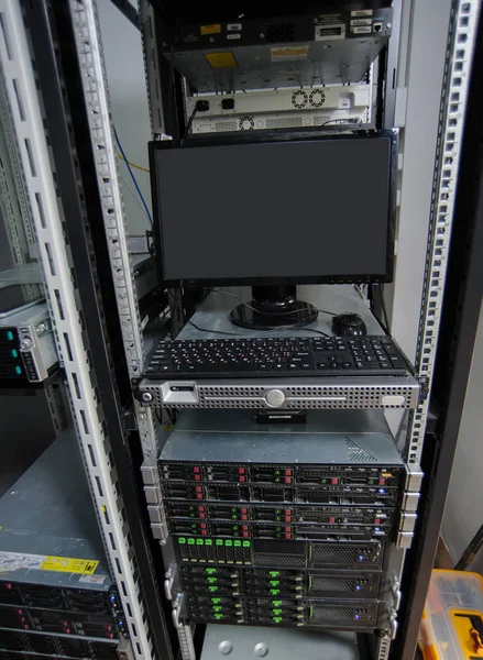 Sala do servidor em datacenter . — Fotografia de Stock