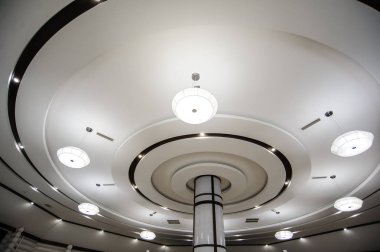 Modern beyaz tavan ışıkları ile yuvarlak tavan 
