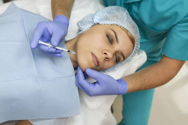 Vue Dessus Procédure Augmentation Menton Sur Une Jeune Femme Faite — Photo