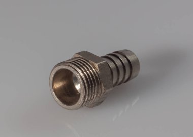 cıvata ve siyah arka plan üzerine kanca