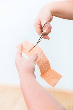 Yama daha küçük lezyonlar için kesme