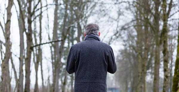 Triste e solitário homem — Fotografia de Stock