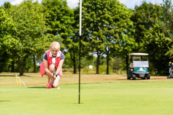 Senior golf-lejátszó — Stock Fotó