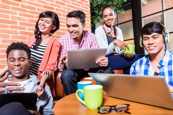 Group of diversity college students — Stock Photo, Image