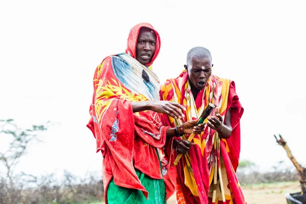 Zwei Massai-Männer — Stockfoto