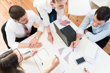 Bulma fikirler toplantı uymak