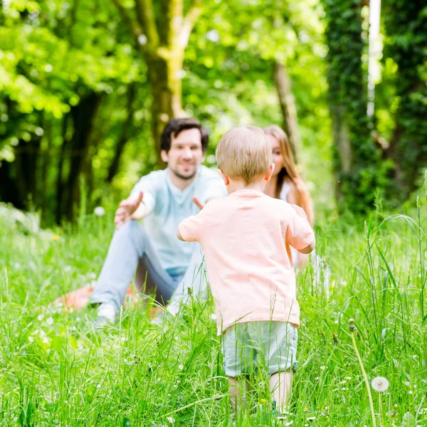 Little boy running over meadow — Stock Photo, Image