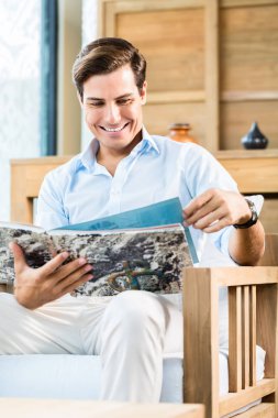 Erkekte Katalog Tarama mobilya mağazası