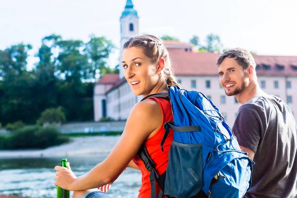 Par vandring på Donau Weltenburg kloster — Stockfoto