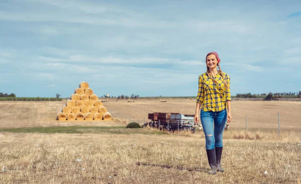 Farmer woman on her farm — Stock Photo, Image