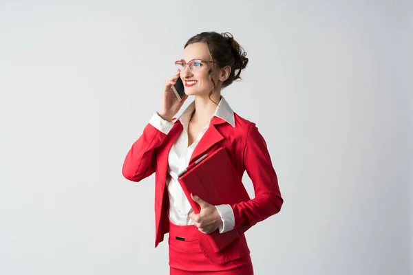 Femme d'affaires au téléphone — Photo