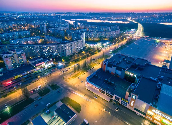 Vue aérienne du soir sur le quartier résidentiel de Kharkiv — Photo