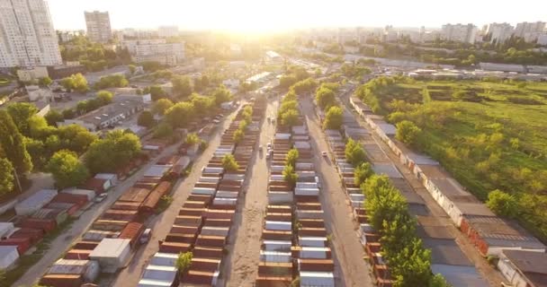Luchtfoto naar garage coöperatie in Kharkov, Oekraïne — Stockvideo