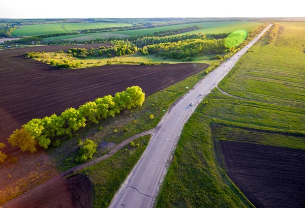 Vista aérea para paisagem de primavera rural ao pôr do sol, Ucrânia — Fotografia de Stock