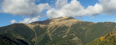 Andorra dağlarının manzarası