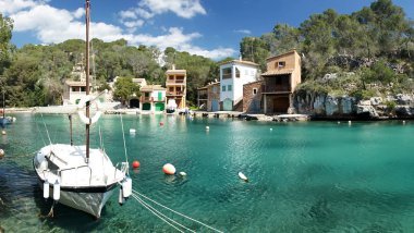 Mallorca, İspanya 'daki Cala figür sahil köyü.