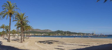 Puerto de Alcudia beach