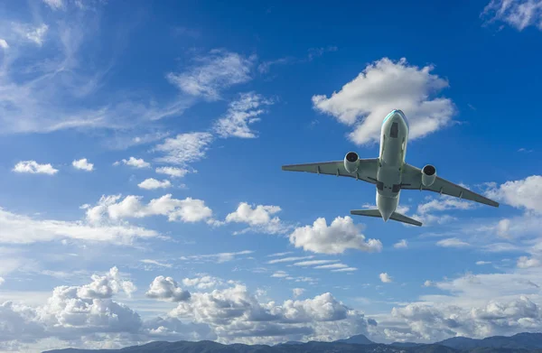 Avión de pasajeros — Foto de Stock