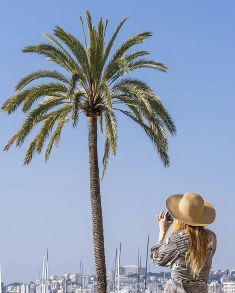 Palma de Mallorca的妇女观光 — 图库照片