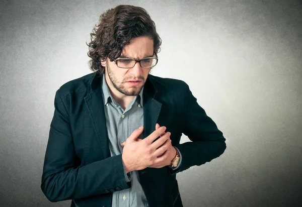 L'homme a une douleur cardiaque — Photo