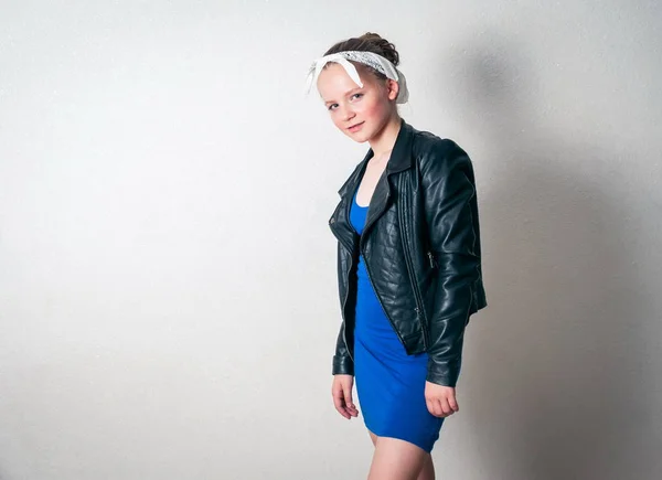 Menina de moda jovem — Fotografia de Stock