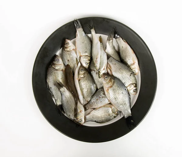 Carpa de pescado crujiente en el plato —  Fotos de Stock