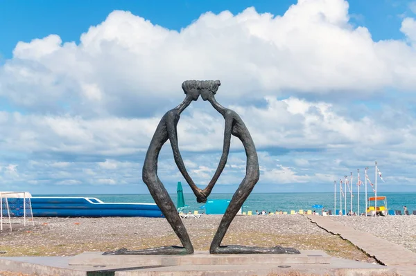 BATUMI, GEORGIA - September 1, 2017: First Love sculpture on Batumi boulevard. Batumi is a very popular destination on Black Sea — Stock Photo, Image