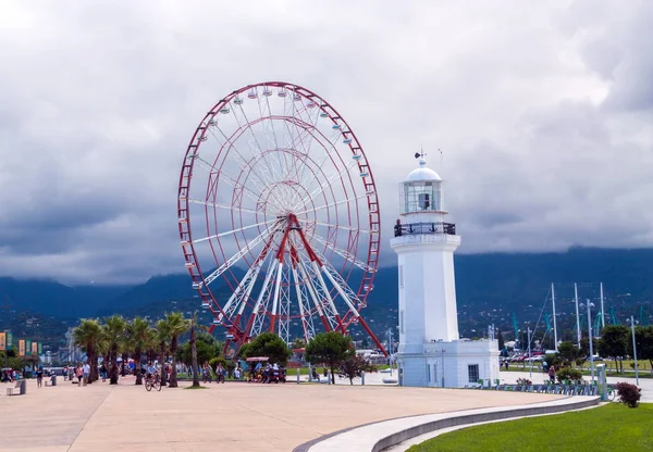Batumi, Gürcistan - 1 Eylül 2017: Batum, mucize Park. Batum Karadeniz üzerinde çok popüler bir yer