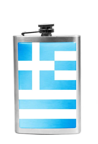 Алкогольная фляжка с флагом на белом — стоковое фото