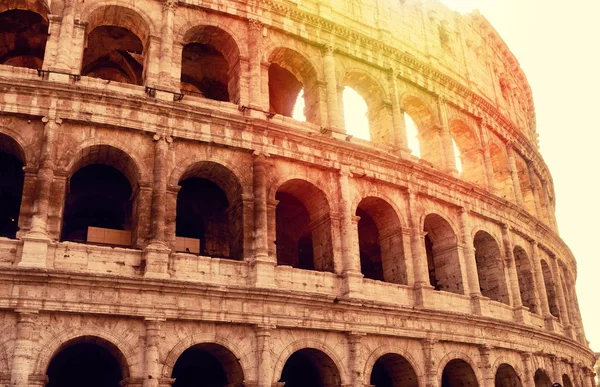 Vista sobre Coliseu em Roma — Fotografia de Stock