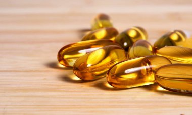 Balık yağı hapı portre