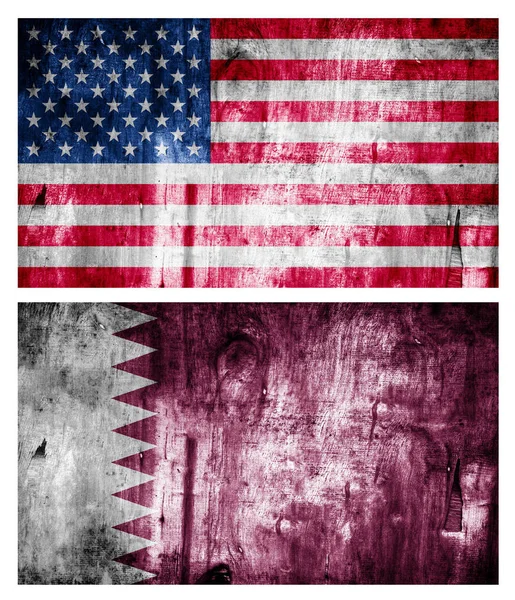 Dos banderas con textura de madera. Relaciones exteriores —  Fotos de Stock