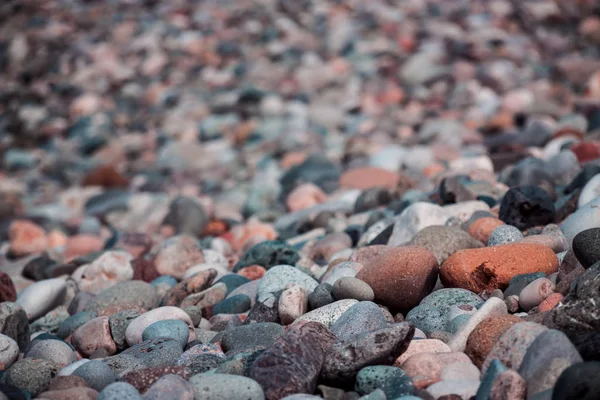 Pierres de mer dans la journée ensoleillée — Photo