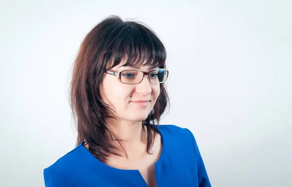 Casual pretty brunette girl closeup — Stock Photo, Image