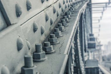 Modern köprü elementi.