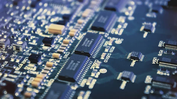 Microchips on a circuit board. — Stock Photo, Image