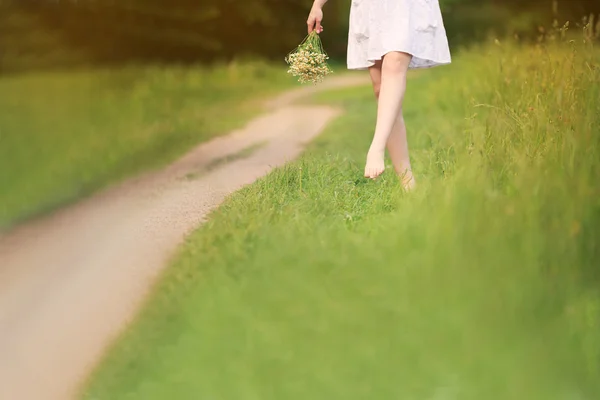 Woman on a walk in the Park — Stock Photo, Image