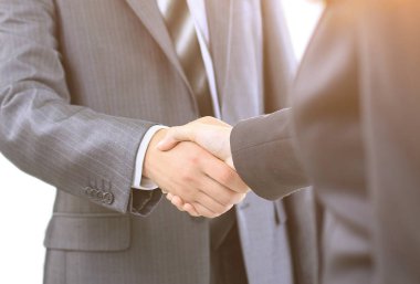 Karşılıklı iki İşadamlarından sözleşmede kabul etti.