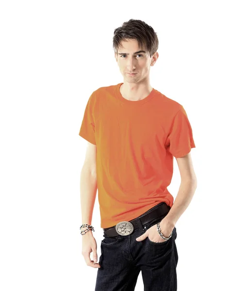 Joven hombre guapo en camiseta naranja . — Foto de Stock