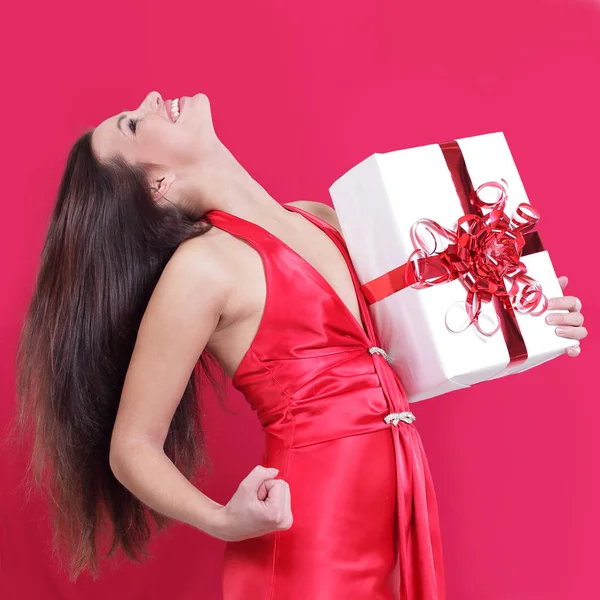 Closeup. Happy krásná žena se těší její dar. — Stock fotografie