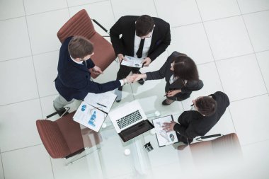 ofiste finansal sözleşme tartışma sonra güvenilir karşılıklı iş ortakları